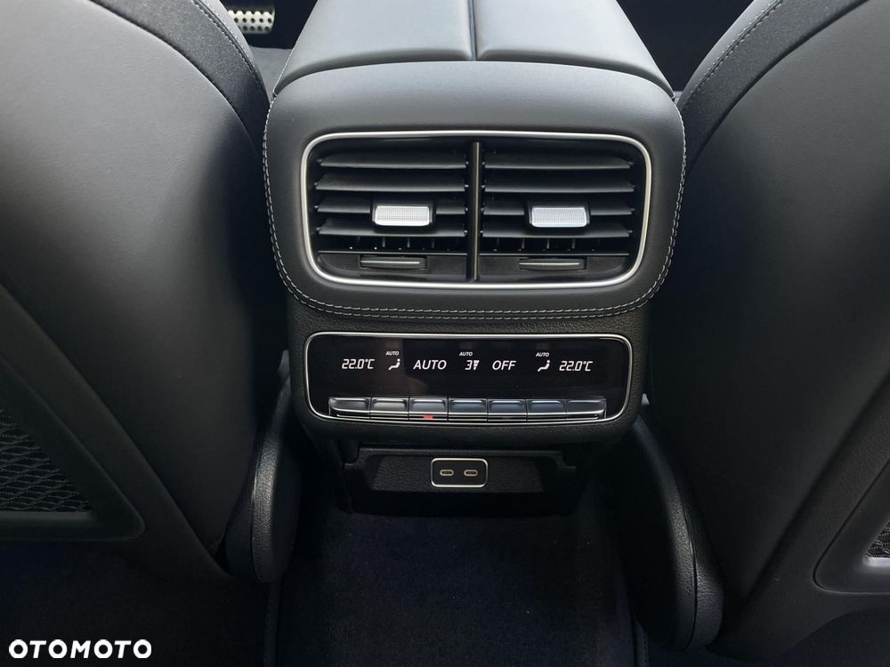 Mercedes-Benz GLE - 25