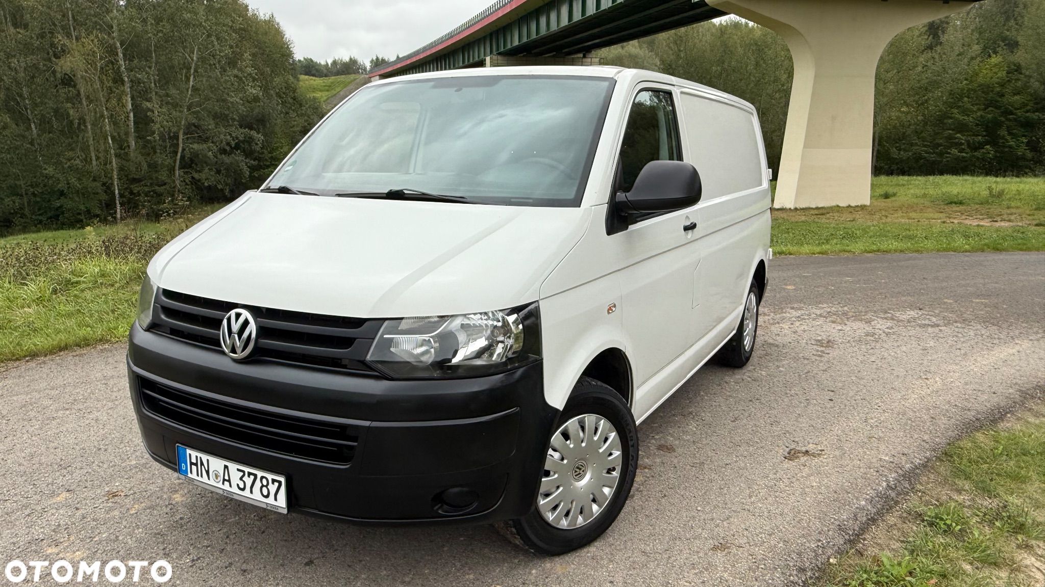 Volkswagen Transporter - 1