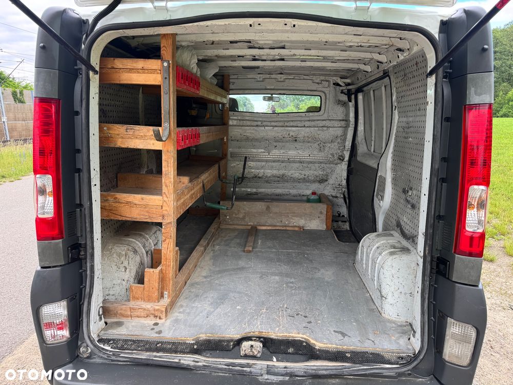Opel Vivaro - 8