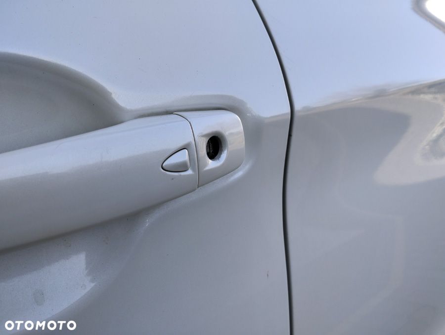 Nissan Qashqai 1.6 DIG-T N-Connecta - 25