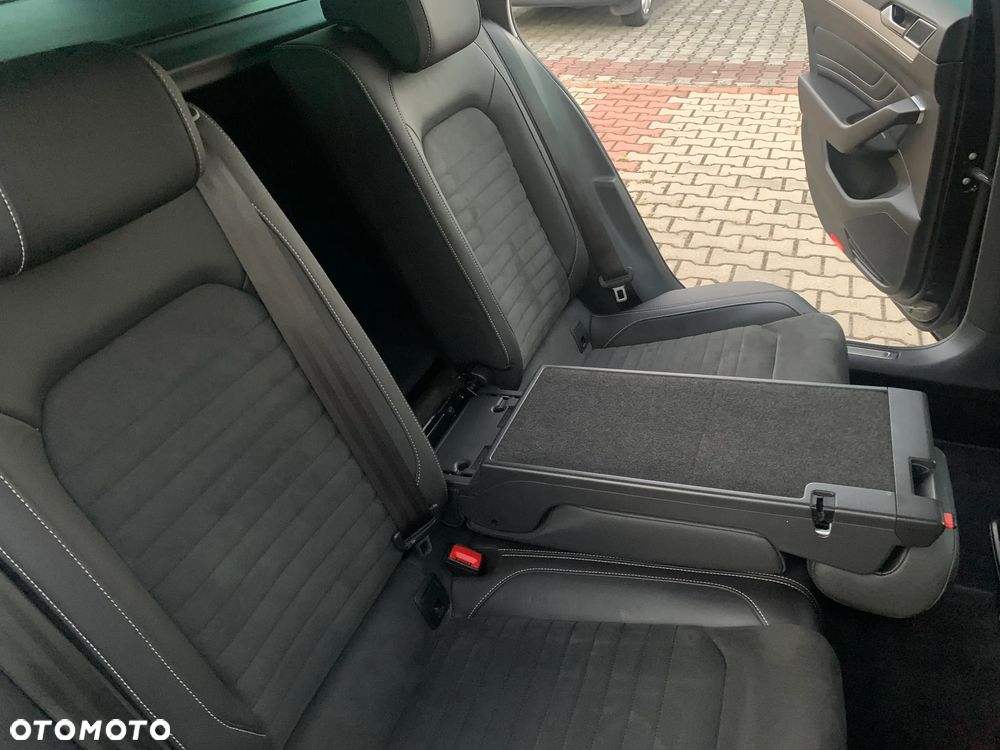 Volkswagen Passat - 20