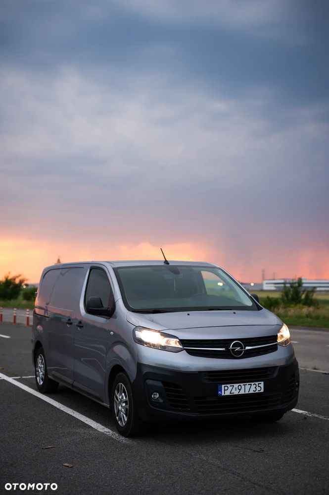 Opel Vivaro - 15