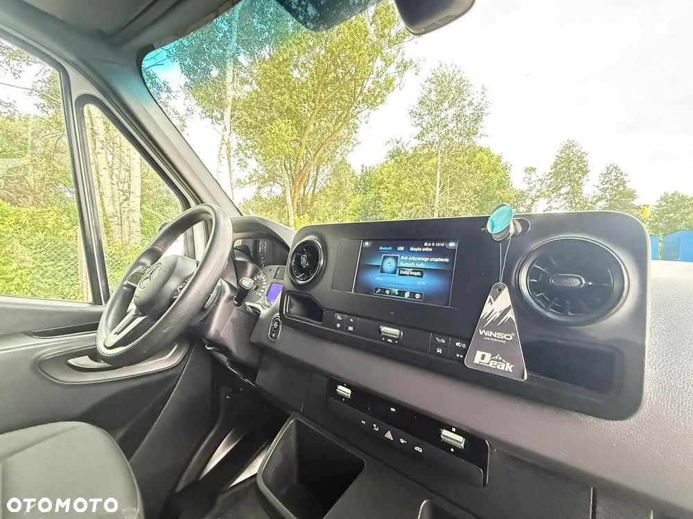Mercedes-Benz Sprinter - 8
