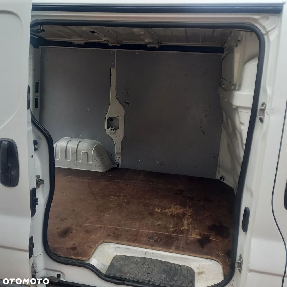 Renault Trafic - 8