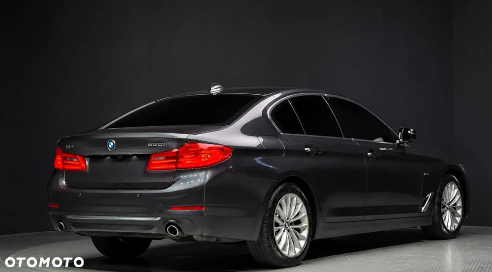 BMW Seria 5 530i M Sport Edition - 4