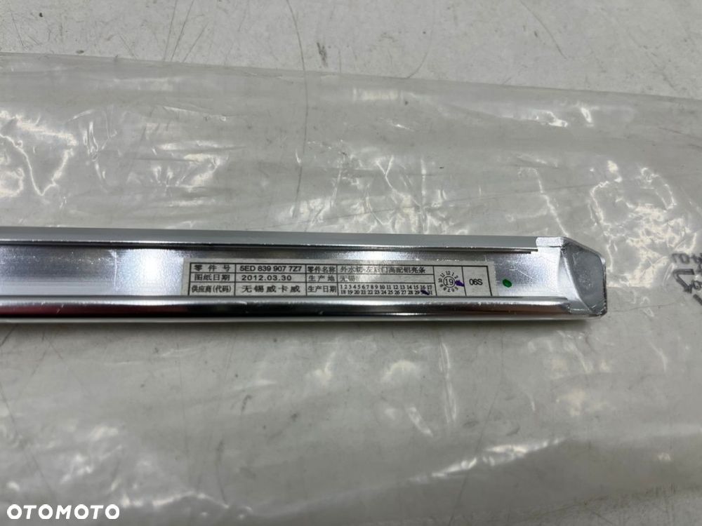 Listwa Skoda Octavia 3 III 5e sedan 12-20r. NOWY lewy tylny chrom ozdobny uszczelki drzwi - 8