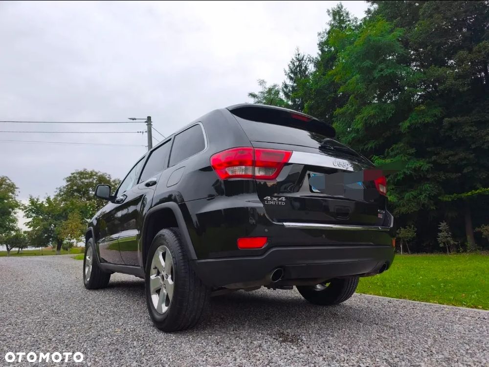Jeep Grand Cherokee - 12