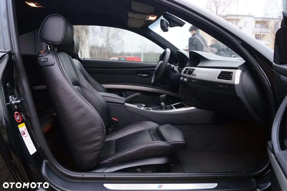 BMW Seria 3 330d M Sport Edition - 18