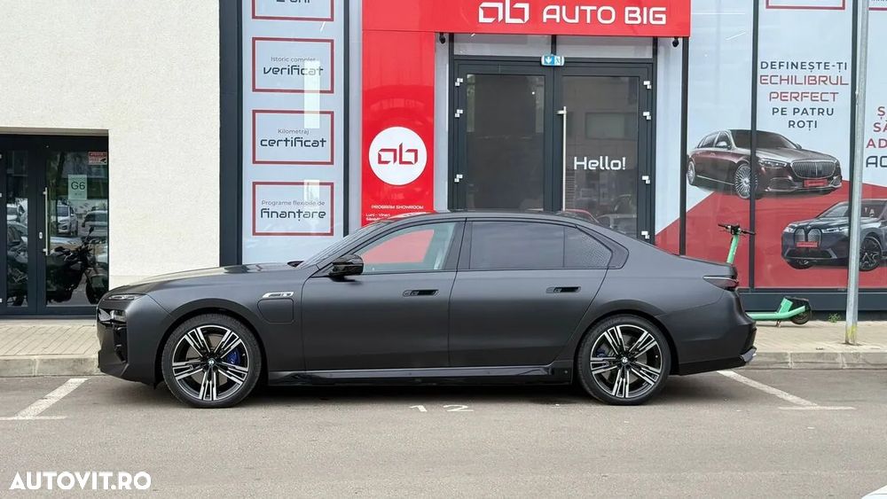 BMW M7 M760e xDrive AT PHEV - 9