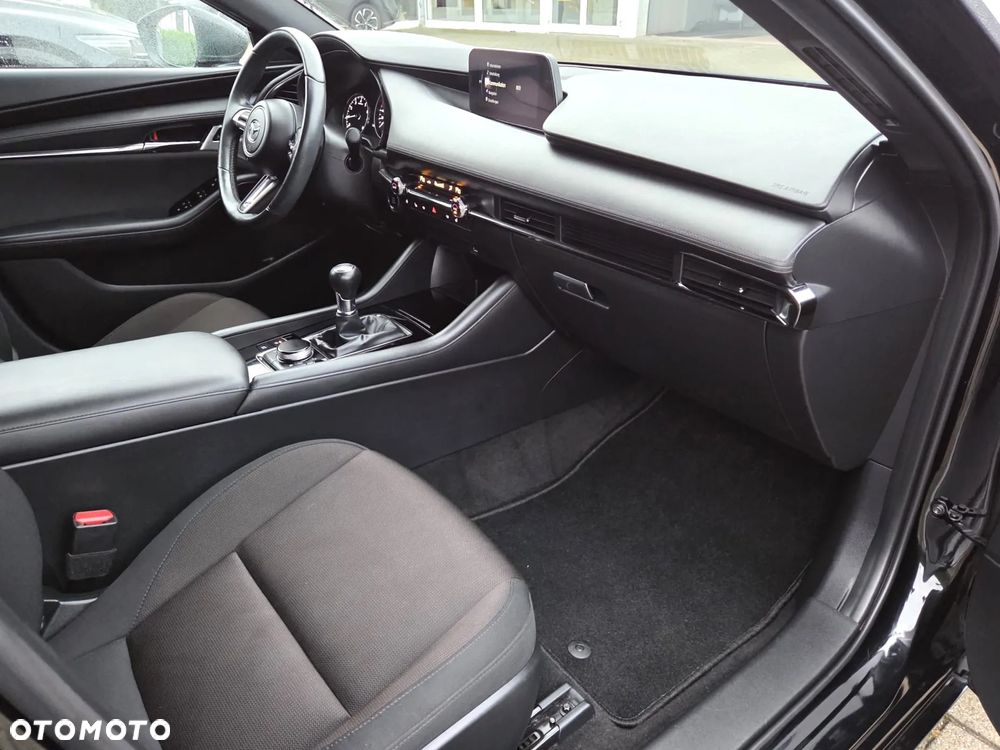 Mazda 3 2.0 mHEV Hikari - 24