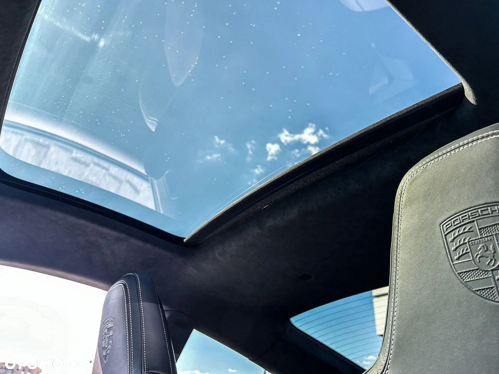 Porsche 911 Carrera S - 27