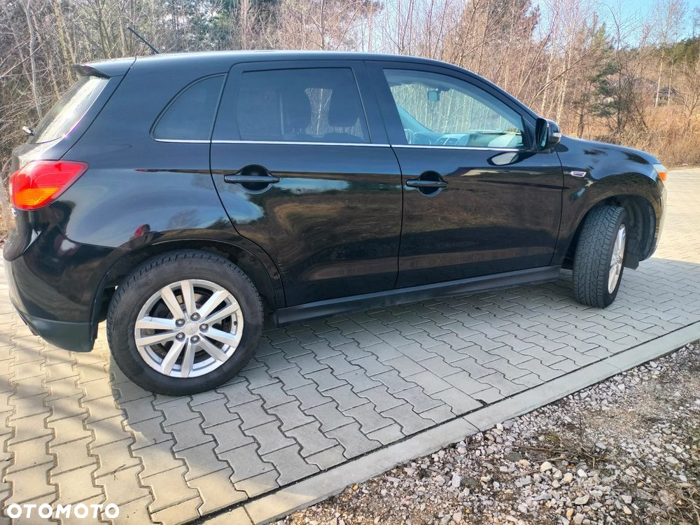 Mitsubishi ASX - 4
