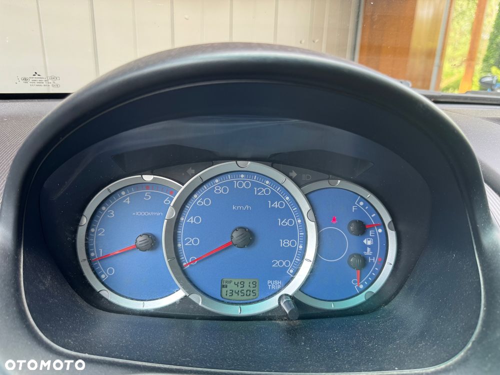 Mitsubishi L200 2.5 DID Intense + - 36