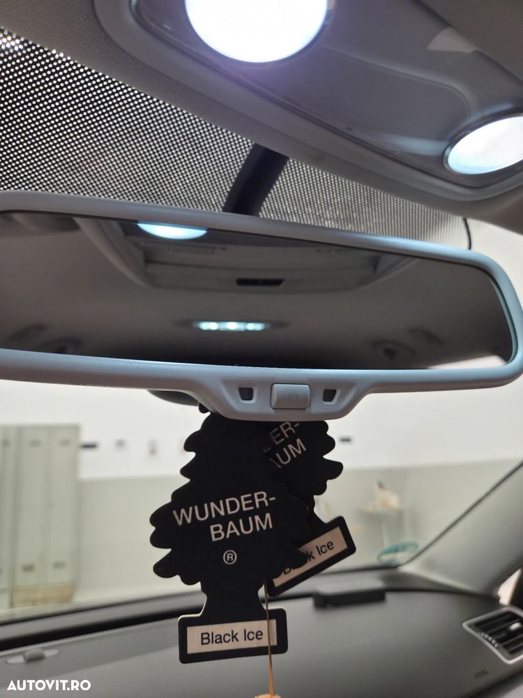 Volkswagen Passat 2.0 TDI Comfortline DPF - 24