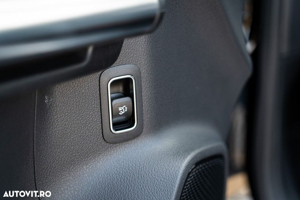 Mercedes-Benz GLA 250 4MATIC Aut. - 30