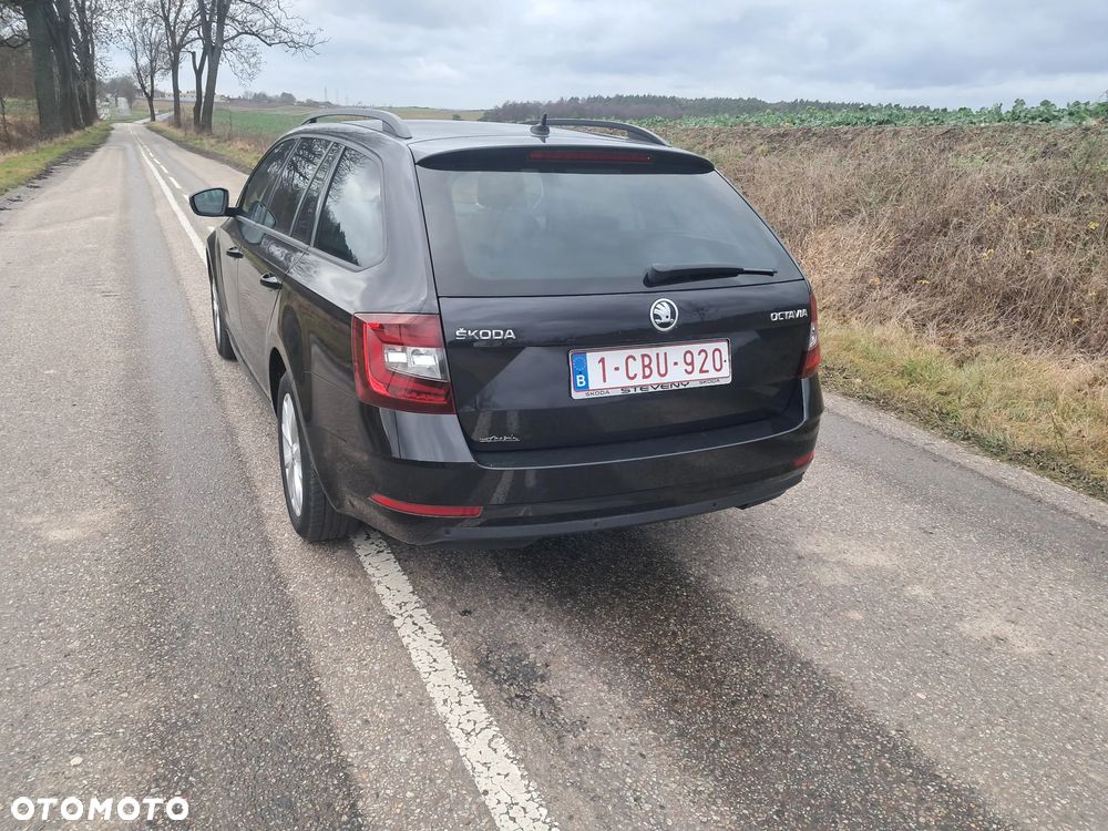Skoda Octavia 1.6 TDI Premium Edition - 5