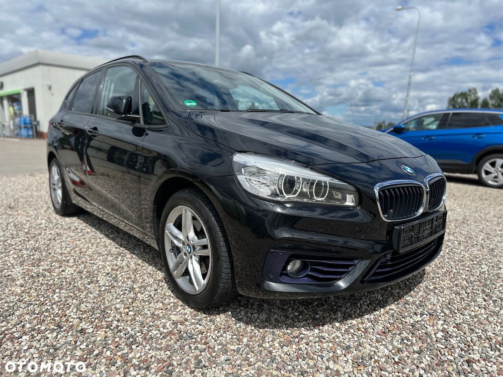 BMW Seria 2 218d - 1