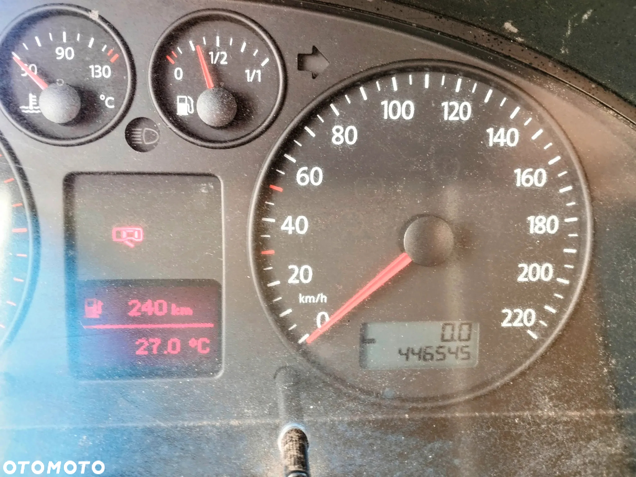 Volkswagen Multivan - 8