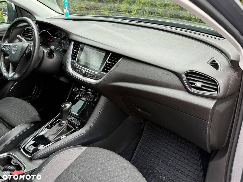 Opel Grandland X - 11