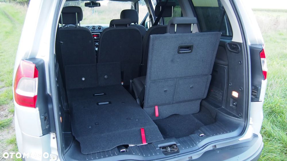 Ford Galaxy 2.0 TDCi Ghia - 25