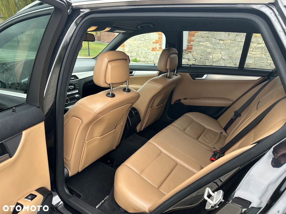 Mercedes-Benz Klasa C 200 CDI Avantgarde Edition - 12