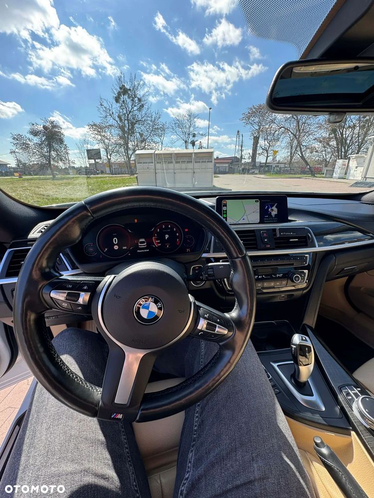 BMW Seria 3 330i xDrive M Sport - 3