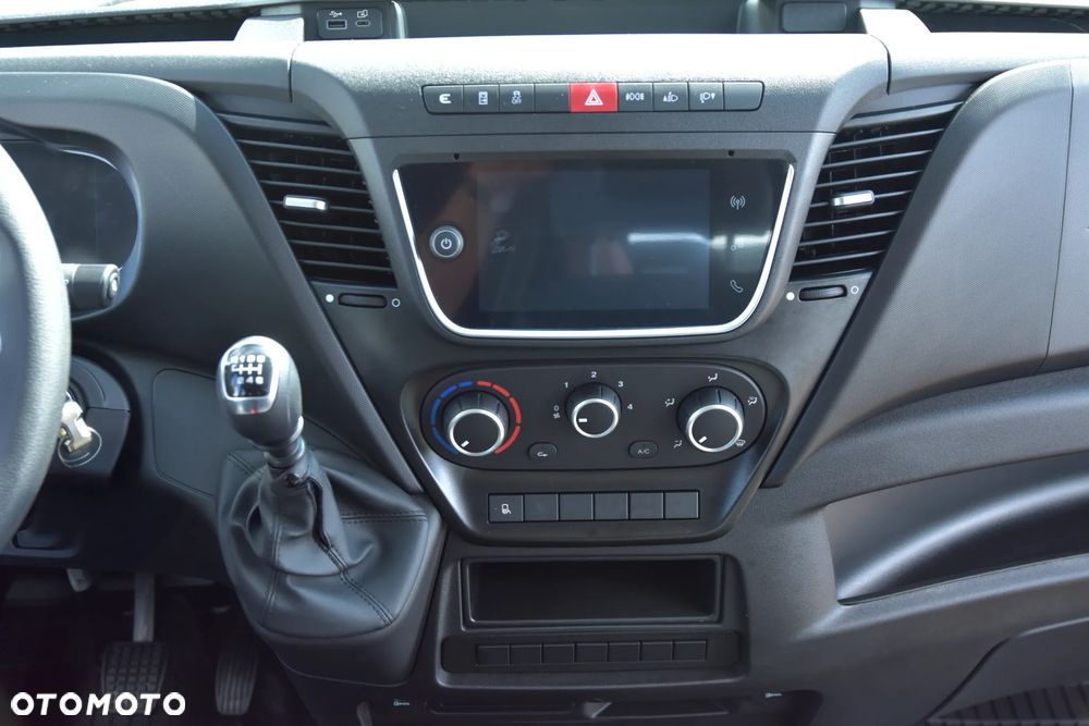 Iveco Daily wywrotka 50C18HZ - 23