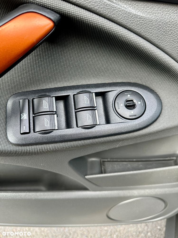 Ford Kuga 2.0 TDCi Titanium - 22