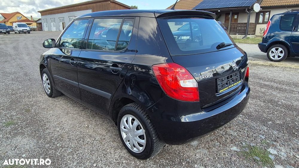 Skoda Fabia 1.2 HTP COOL EDITION - 4