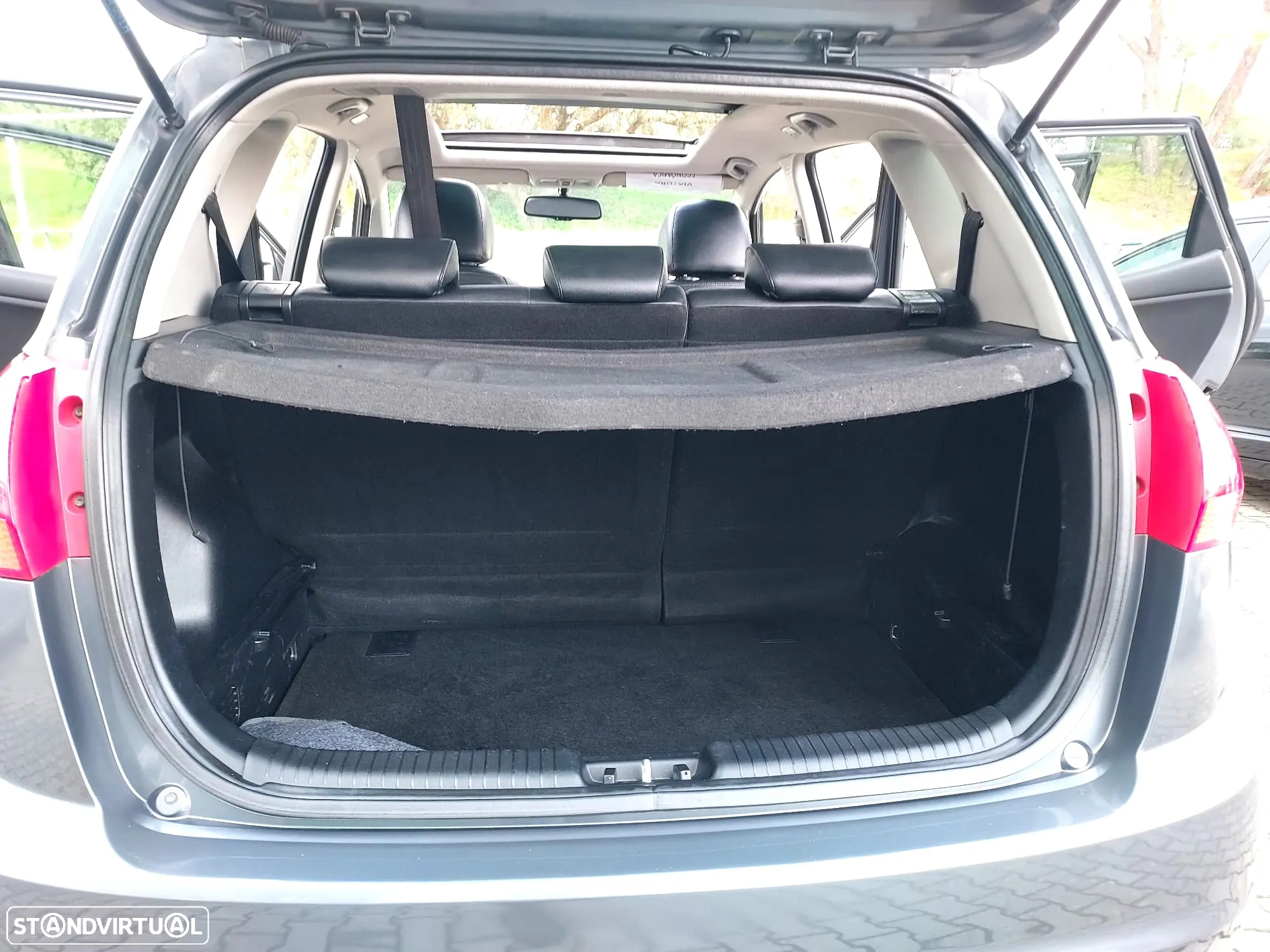 Kia Venga 1.4 CRDi TX ISG - 27