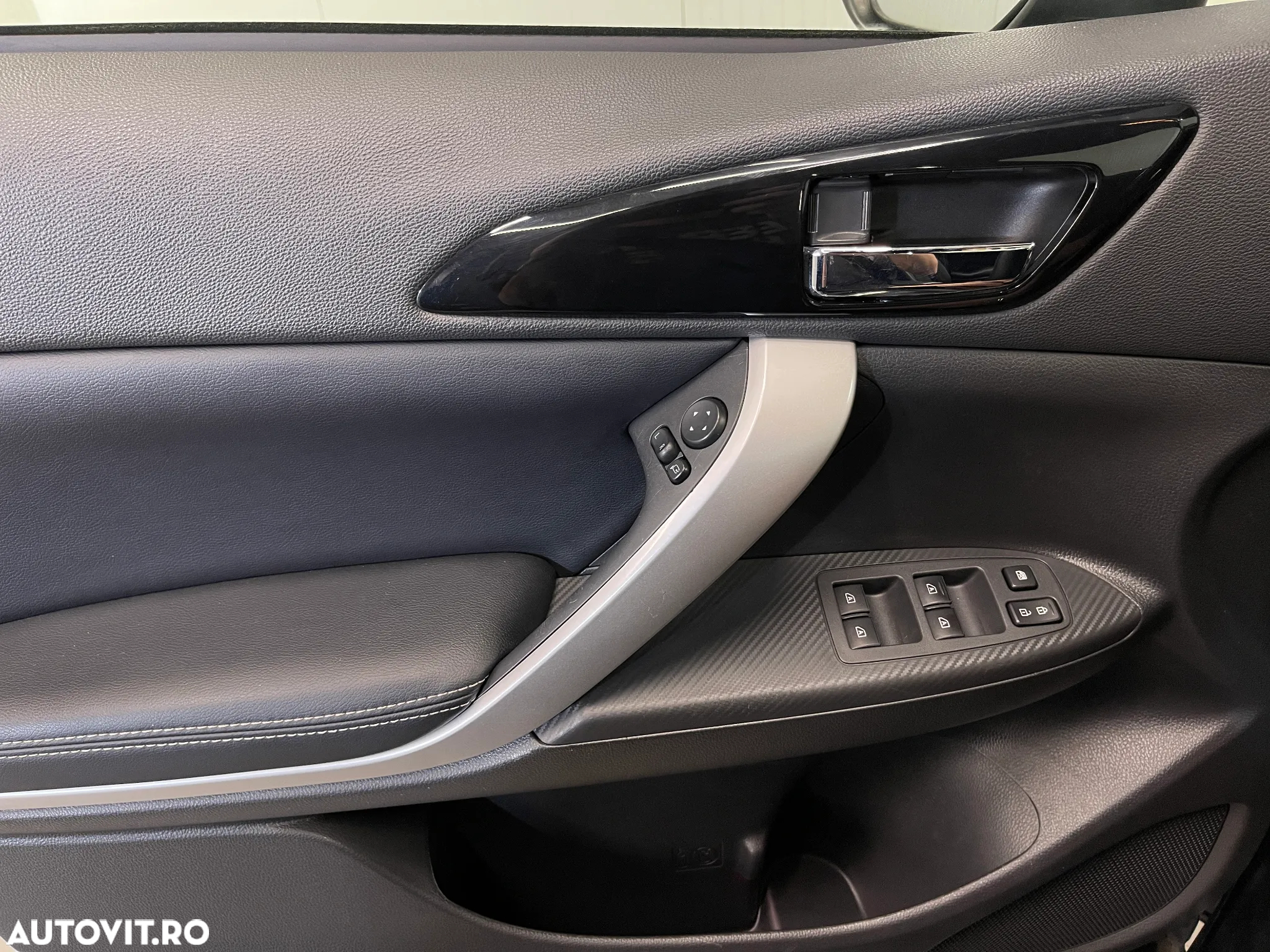 Mitsubishi Eclipse-Cross Plug-In Hybrid 4WD Plus Select - 21