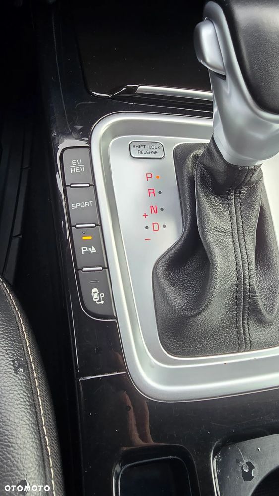 Kia XCeed 1.6 GDI PHEV Business Line DCT - 11