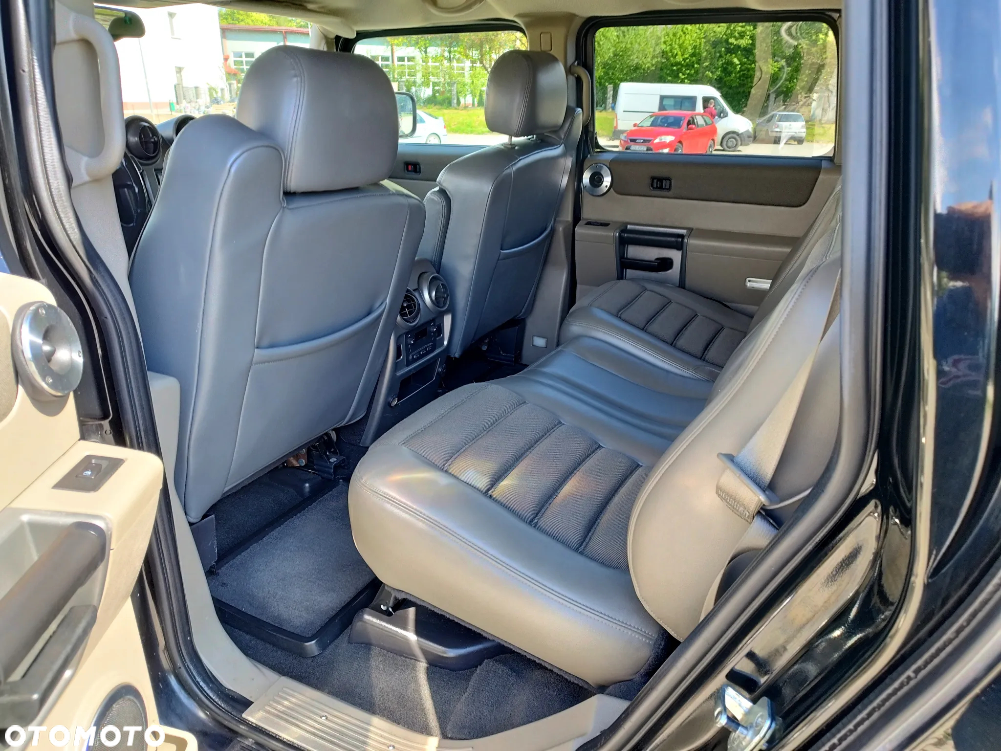 Hummer H2 6.0 V8 - 18