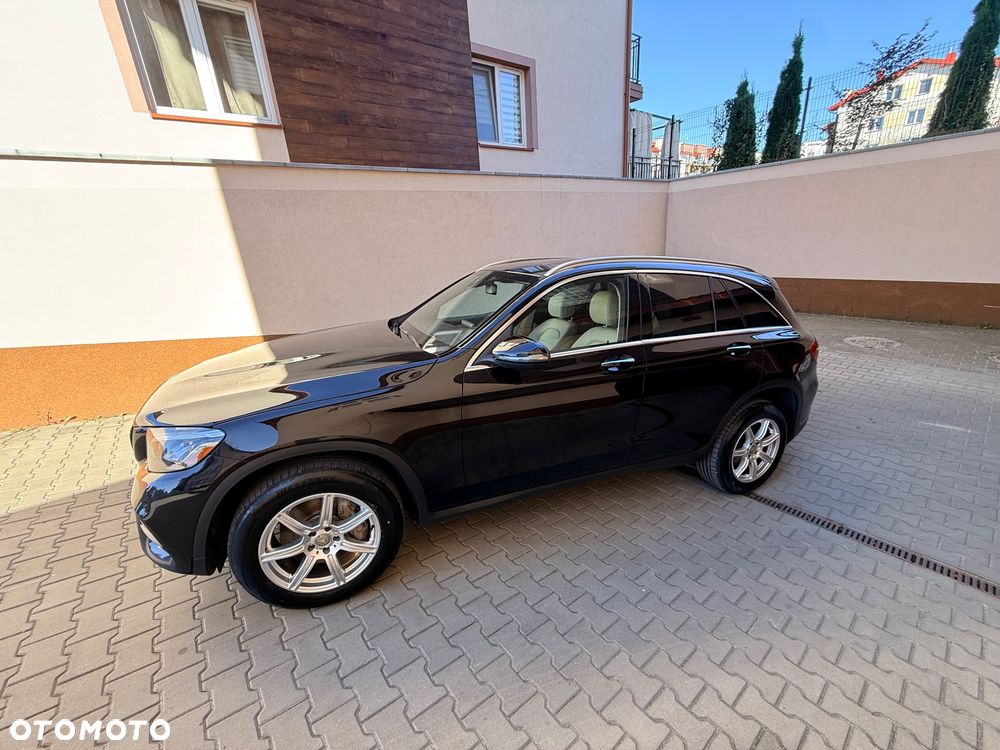 Mercedes-Benz GLC 300 4Matic 9G-TRONIC AMG Line - 14