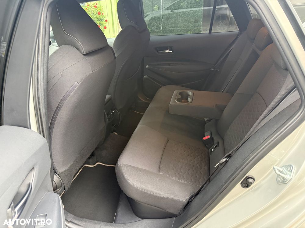 Toyota Corolla 2.0 Hybrid Touring Sports Lounge - 16