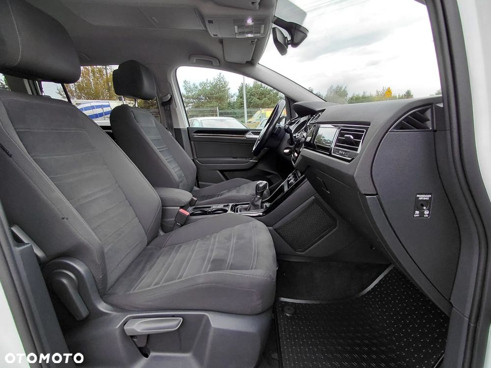 Volkswagen Touran 2.0 TDI BMT Highline DSG - 25