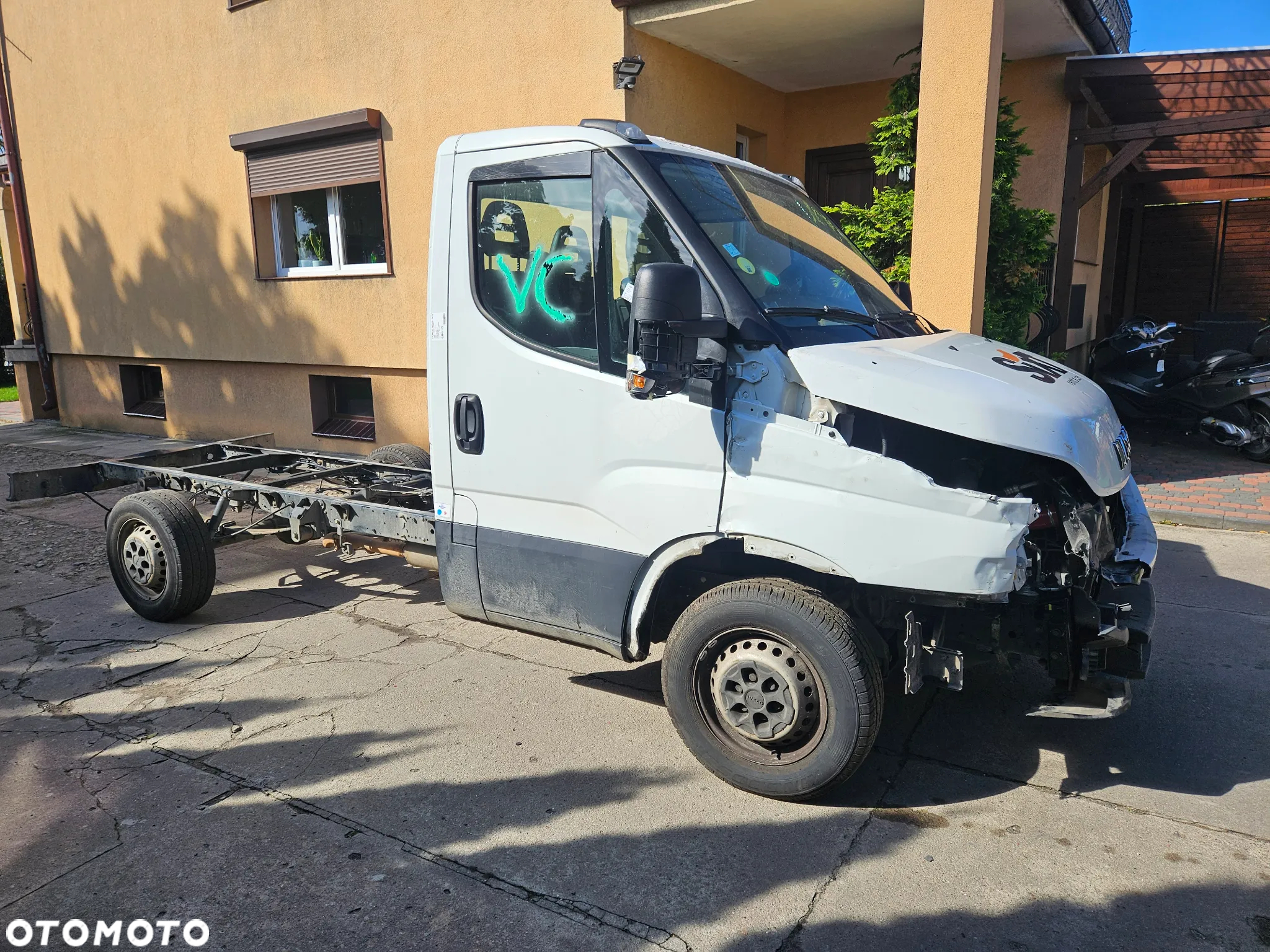 Iveco 35s16 - 4