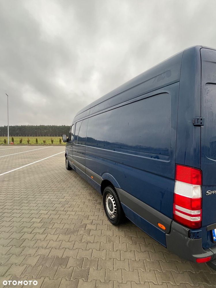 Mercedes-Benz Sprinter - 4