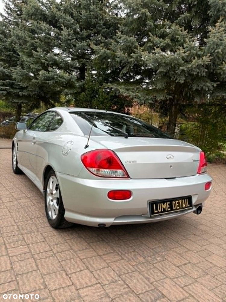 Hyundai Coupe - 4