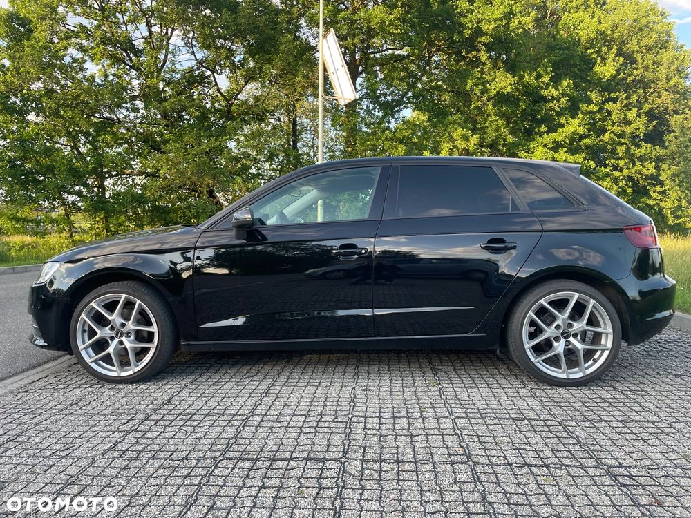 Audi A3 Sportback 1.6 TDI DPF Ambiente - 6