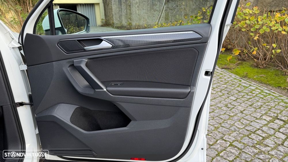 VW Tiguan 2.0 TDI R-Line DSG 4Motion - 35