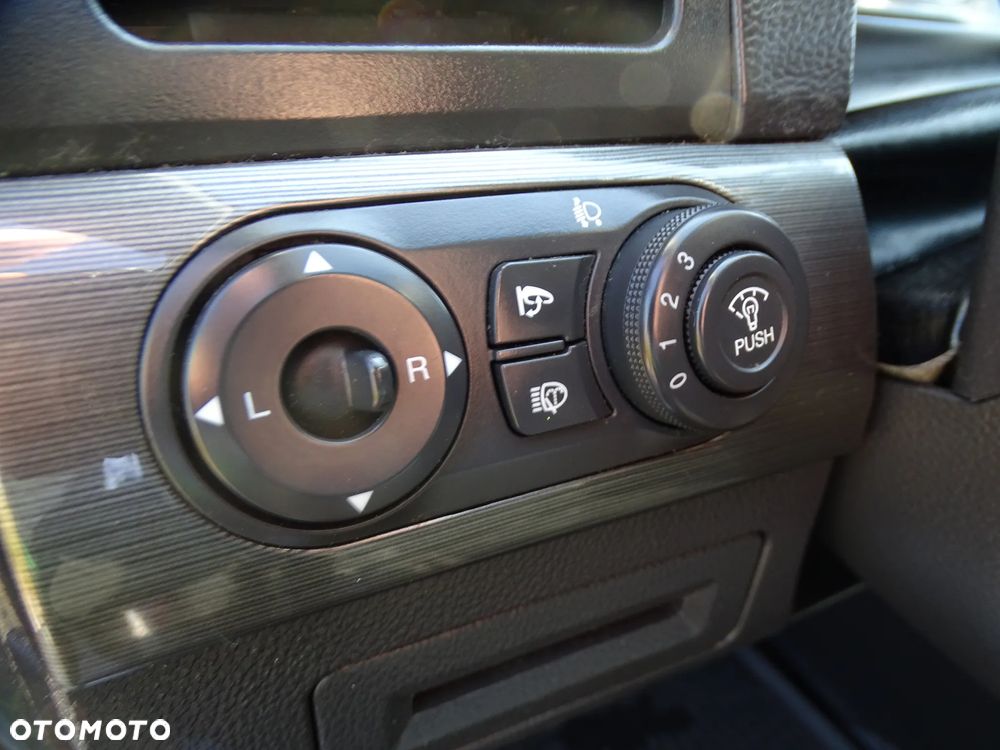 Chevrolet Captiva 2.0 d LT high (deu) - 40