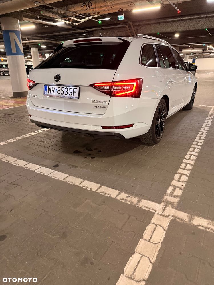 Skoda Superb 2.0 TDI 4x4 L&K DSG - 38
