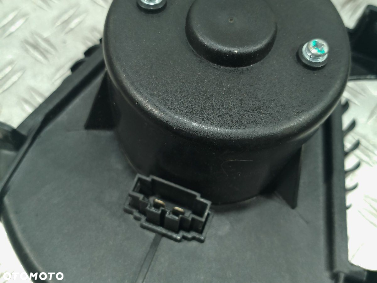 WENTYLATOR NAWIEWU, DMUCHAWA AUDI Q7 (2005-2015) 664109 3.0 TDI - 5