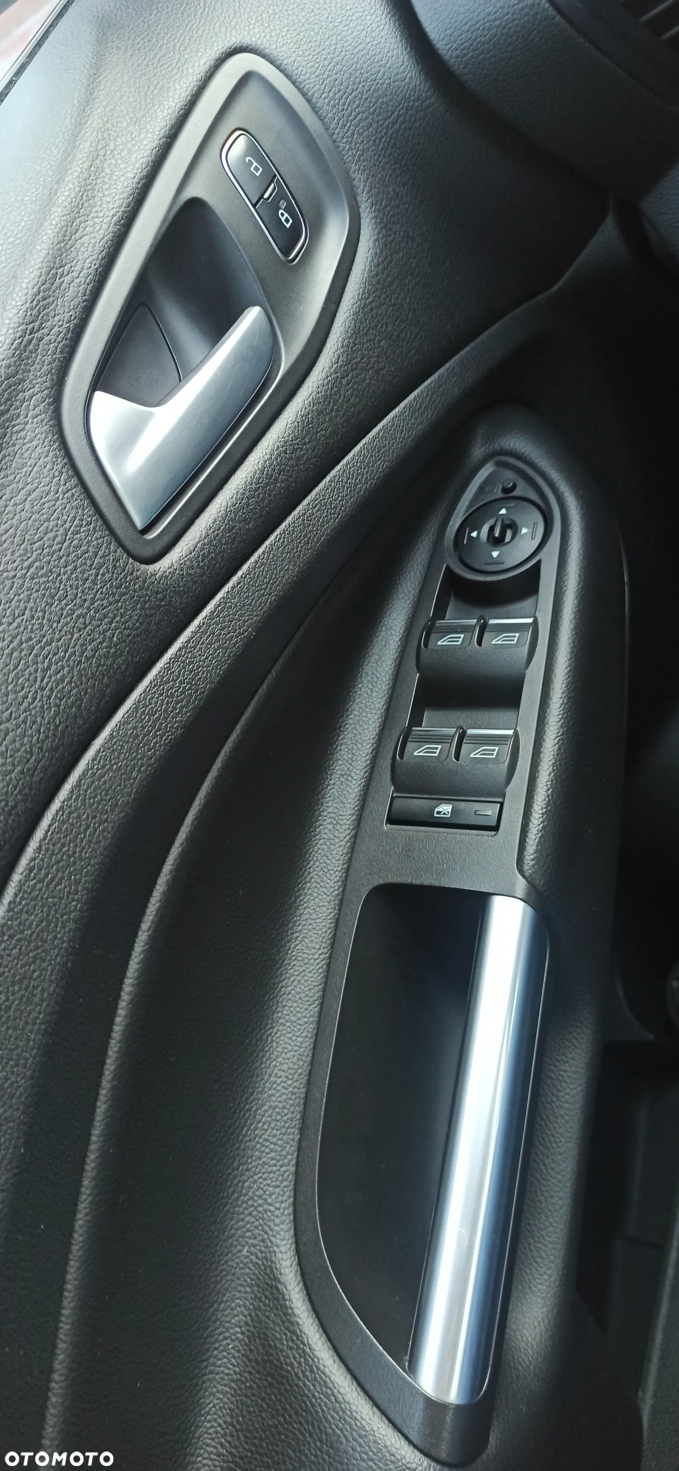 Ford Kuga 2.0 TDCi FWD Edition - 16