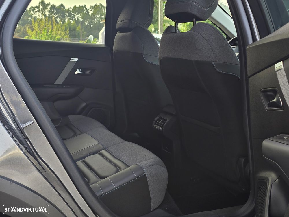 Citroën C4 PureTech 130 Stop&Start EAT8 MAX - 37