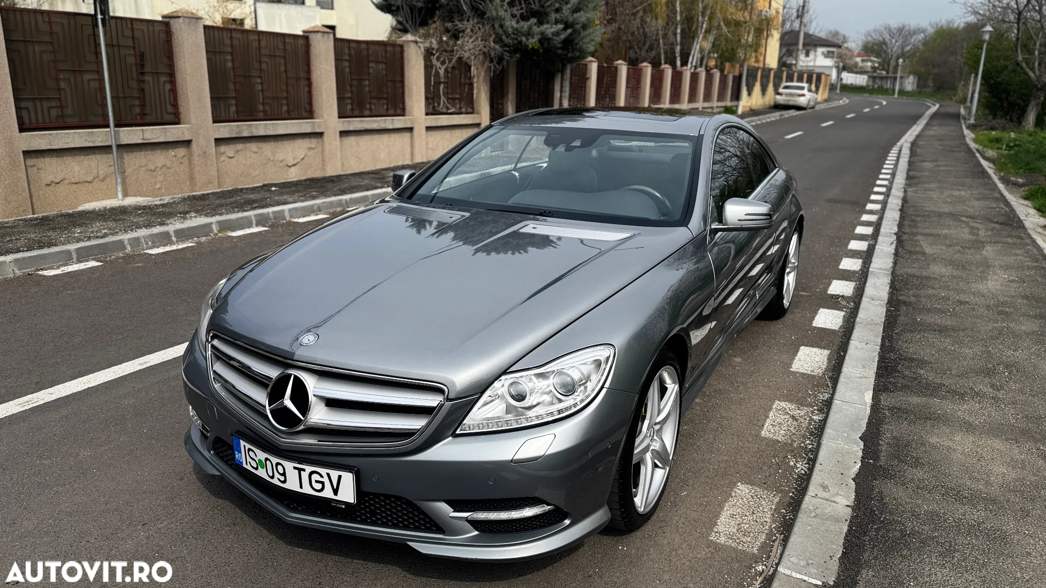 Mercedes-Benz CL 500 4Matic (BlueEFFICIENCY) 7G-TRONIC - 23