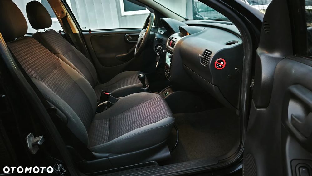 Opel Corsa 1.2 16V - 22