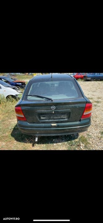 Dezmembrez Opel Astra G - 3