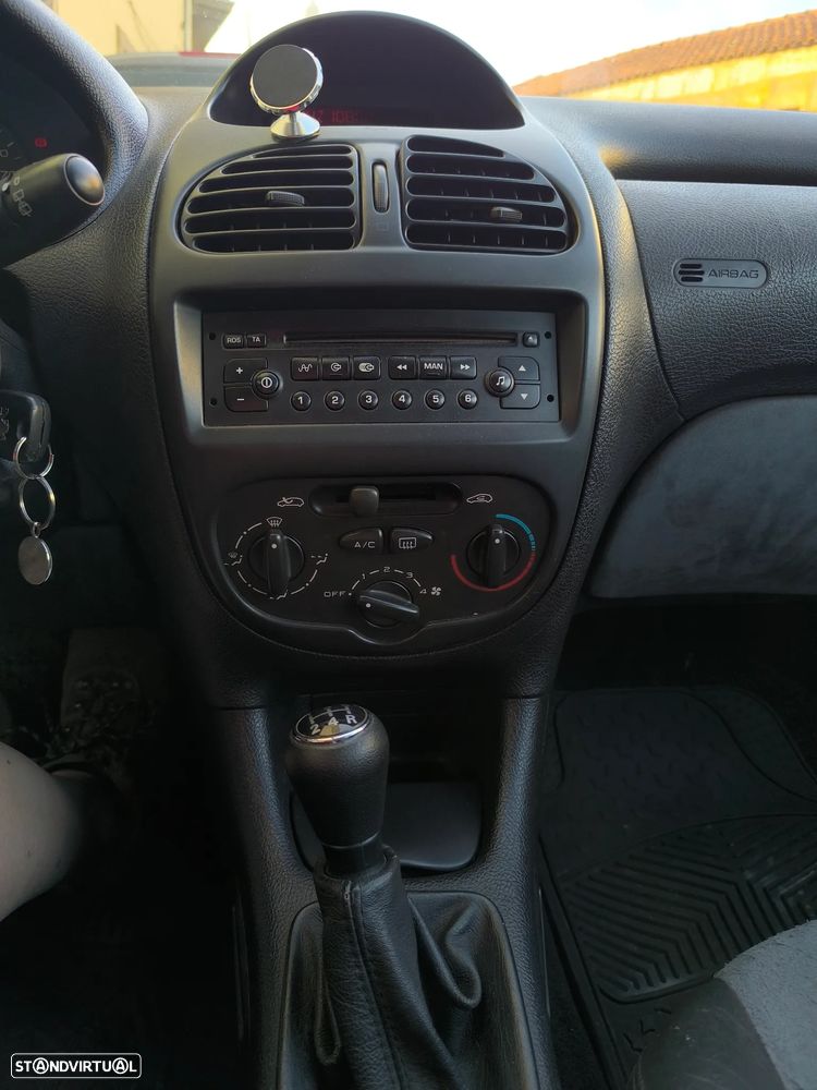 Peugeot 206 - 7